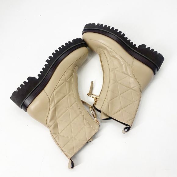 Lolacruz Women’s Zip Ankle Boots Sz 36/6 Nude Quilted